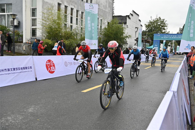 石臺縣隆重舉辦體育賽事活動，點燃全民運動熱潮